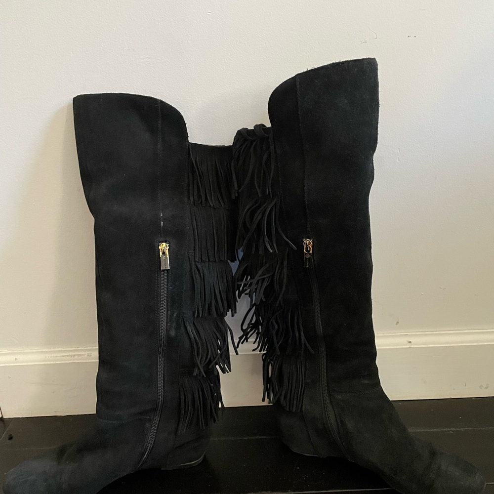 🖤sold🖤Isola Tavora Black Fringe Tall Wedge Boots Womens Size 8.5 - Picture 3 of 7